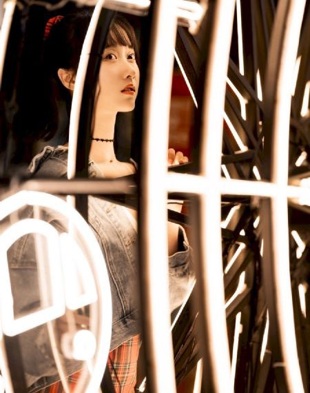 色情美女直播女主播_超清全集免费观看